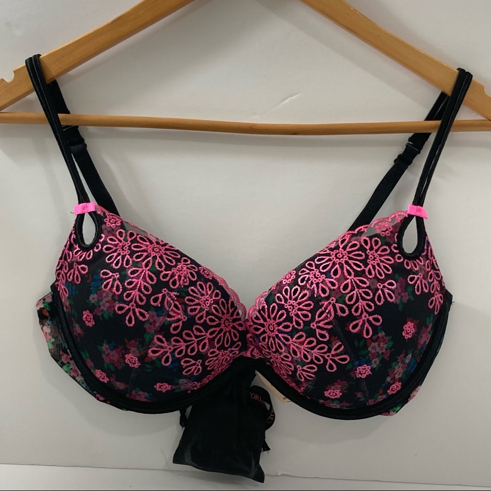 Victoria Secret Pink and Black Bra  34D